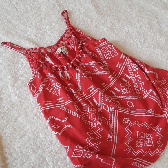 🌻 Tribal print Billabong top - Picture 1 of 4